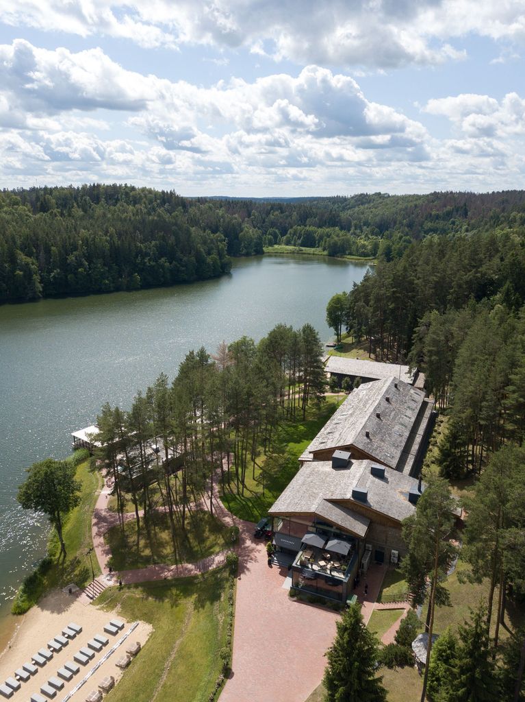 Contemporary exterior of Esperanza Resort, blending luxury and nature in an exclusive setting.