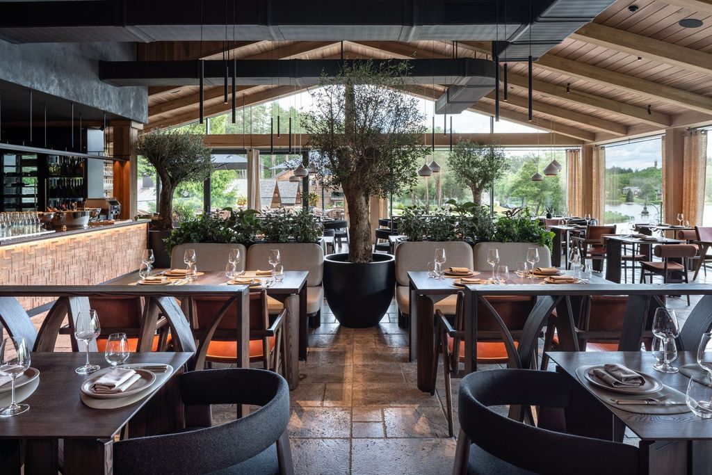 Refined fine dining restaurant at Esperanza Resort offering gourmet culinary experiences